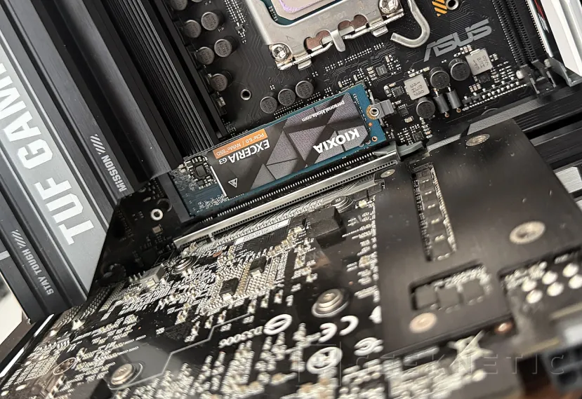 Geeknetic KIOXIA EXCERIA G3 4TB Review, 10.000MB/s y 4TB de QLC para alta densidad y PCIe 5.0 en la gama de entrada de Kioxia 31