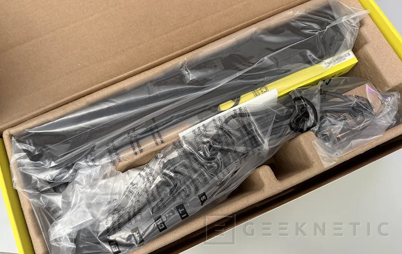 Geeknetic CORSAIR NAUTILUS II 360 RS LCD Review, ventiladores de marco unificado, bomba FlowDrive 2S y pantalla LCD por menos de 150 euros 2