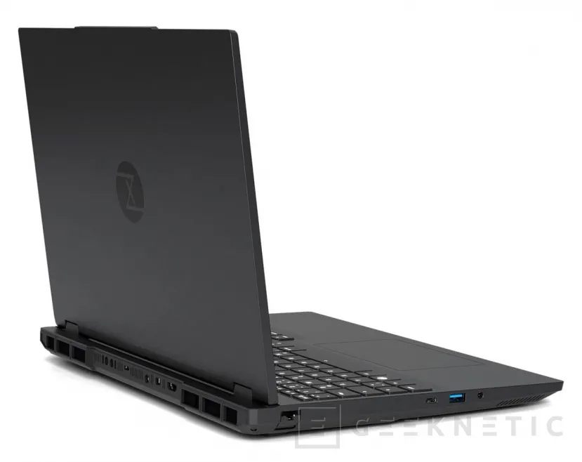 Geeknetic El TUXEDO Stellaris 16 Gen 8 combina una RTX 5090 con refrigeración líquida externa opcional 1