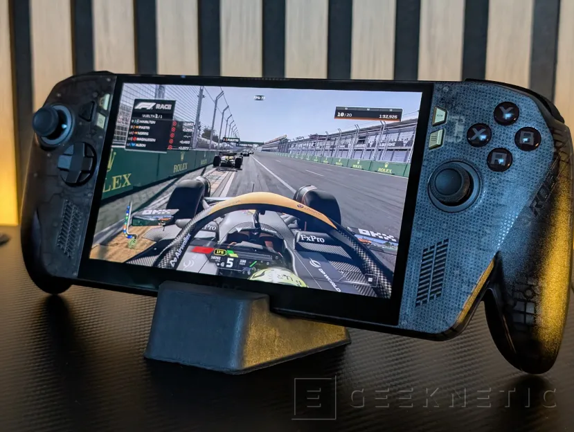 Geeknetic ASUS ROG Xbox Ally X20 Bundle Review: la plataforma de juegos portátil con la que tener una pantalla de 171 pulgadas en cualquier lugar 18