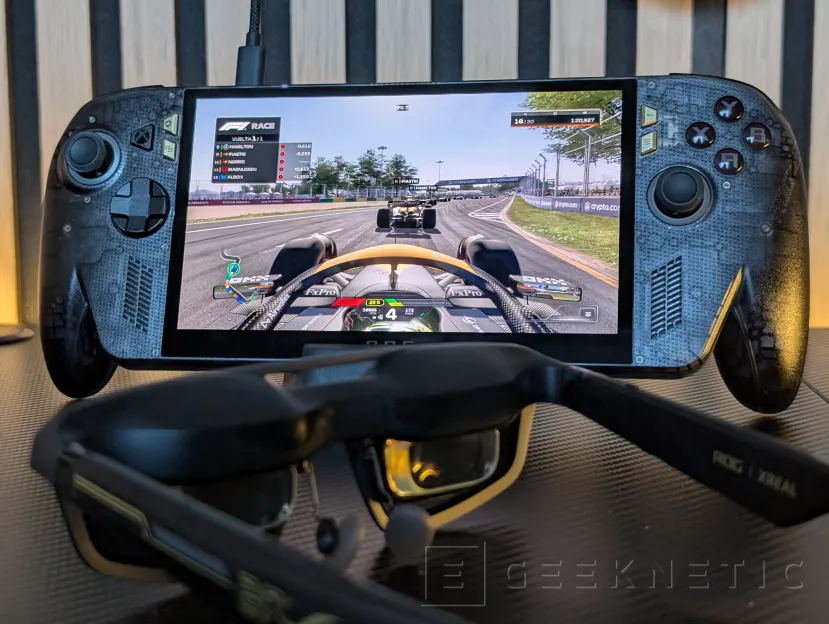 Geeknetic ASUS ROG Xbox Ally X20 Bundle Review: la plataforma de juegos portátil con la que tener una pantalla de 171 pulgadas en cualquier lugar 23