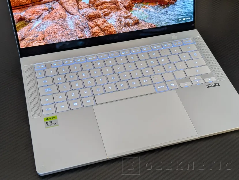 Geeknetic ASUS ProArt P14 H7407BA Review: el portátil con NVIDIA RTX Spark que sorprende con su potencia en solo 14 pulgadas 6