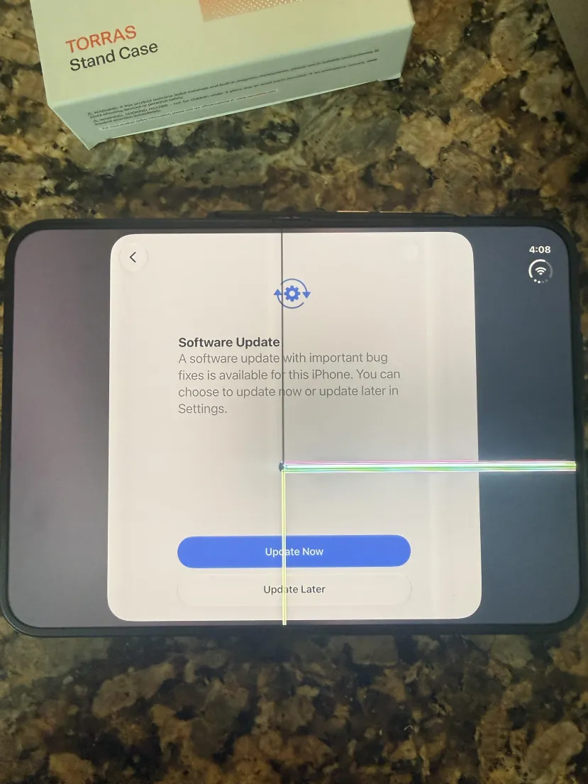 Geeknetic Usuarios del iPhone Duo reportan endurecimiento de la bisagra que puede acabar rompiendo la pantalla 1