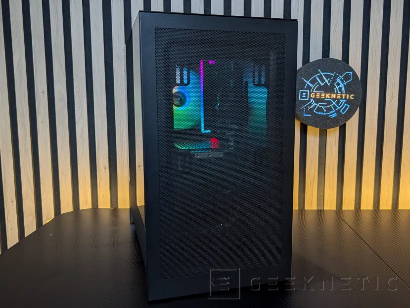 Geeknetic CoolMod COOLPC BLACK III Review: un sobremesa gaming que prescinde de lo superfluo para ofrecer rendimiento 2K por menos de 1.400 euros 4