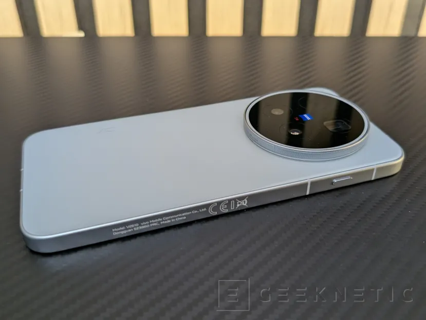 Geeknetic Vivo X500 Pro Max Review: un portento en fotografía con teleobjetivos Zeiss intercambiables que lleva la cámara móvil a otro nivel 6