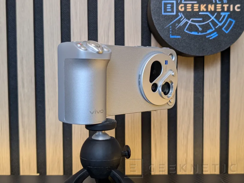 Geeknetic Vivo X500 Pro Max Review: un portento en fotografía con teleobjetivos Zeiss intercambiables que lleva la cámara móvil a otro nivel 15