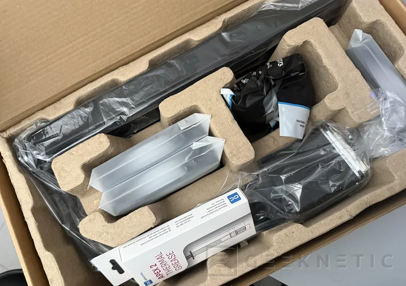 Geeknetic Alphacool Core 2 XT 360mm CPU AiO Review, lo mejor de la tecnología de los “custom loops” en una refrigeración líquida AIO 2