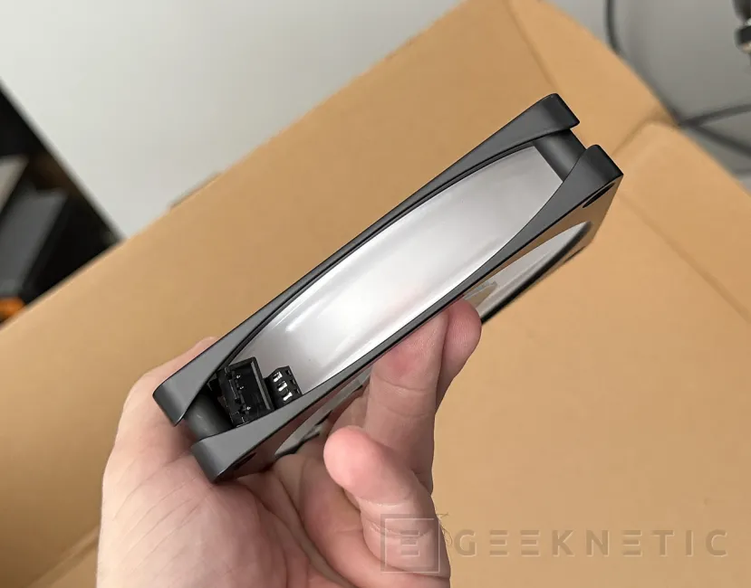 Geeknetic Alphacool Core 2 XT 360mm CPU AiO Review, lo mejor de la tecnología de los “custom loops” en una refrigeración líquida AIO 14