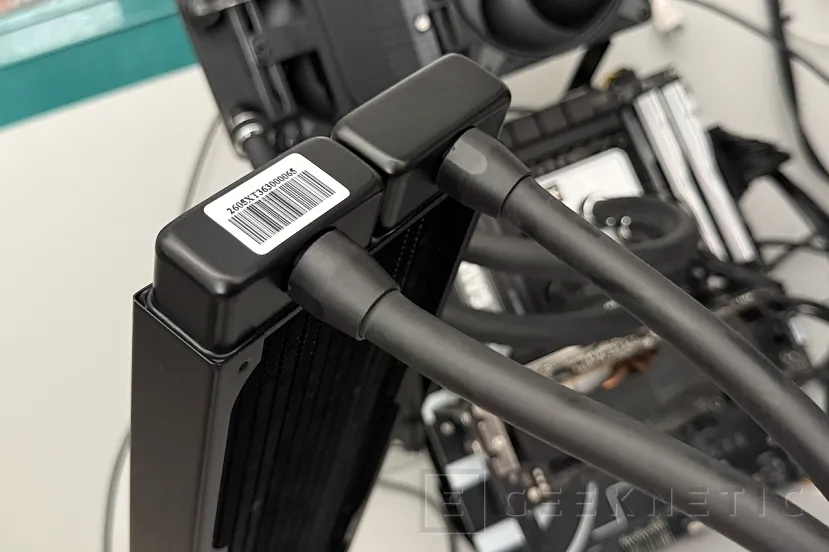 Geeknetic Alphacool Core 2 XT 360mm CPU AiO Review, lo mejor de la tecnología de los “custom loops” en una refrigeración líquida AIO 6