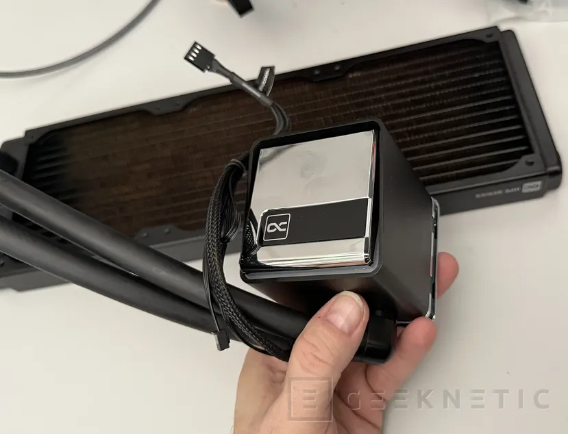 Geeknetic Alphacool Core 2 XT 360mm CPU AiO Review, lo mejor de la tecnología de los “custom loops” en una refrigeración líquida AIO 10