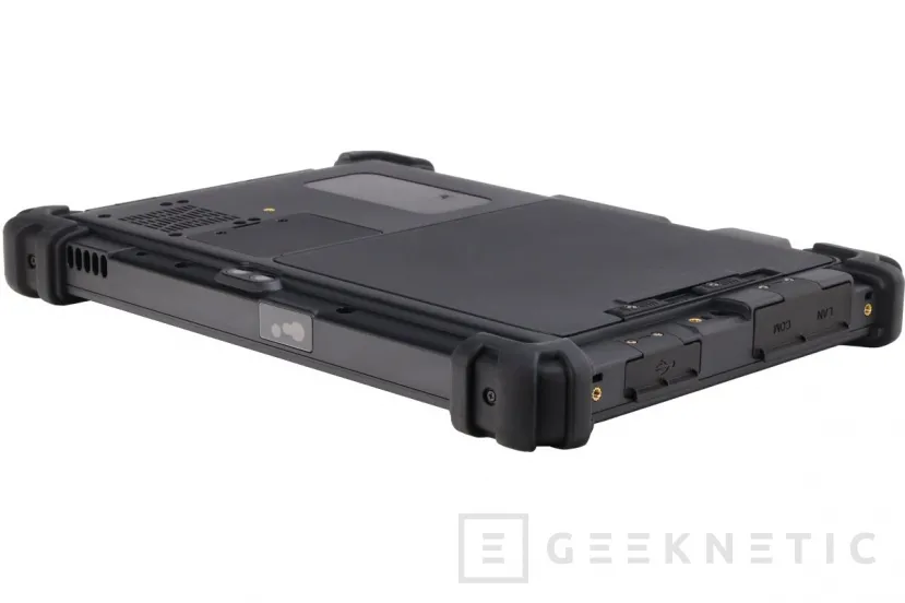 Geeknetic AAEON presenta la tablet rugerizada RTC-1030 que cuenta con batería intercambiable en caliente 3