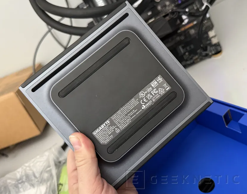 Geeknetic Gigabyte AI TOP ATOM Review, 128 GB de memoria unificada y 200 GbE para llevar la IA local a tu mesa 3