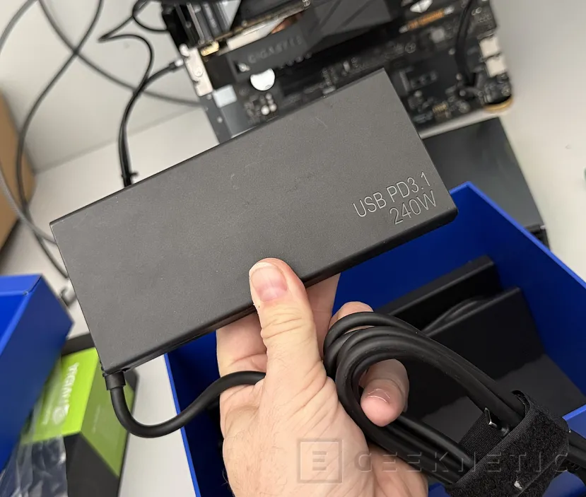 Geeknetic Gigabyte AI TOP ATOM Review, 128 GB de memoria unificada y 200 GbE para llevar la IA local a tu mesa 6