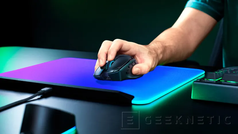 Geeknetic Basilisk V4 Pro y V4 HyperSpeed: Razer actualiza sus ratones ergonómicos con 8.000 Hz 2