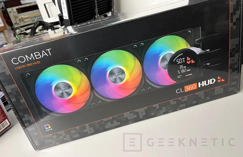 Geeknetic Levelplay COMBAT LIQUID 360 HUD Review 1