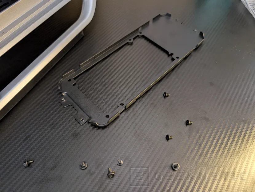 Geeknetic Cooler Master Cosmos Alpha Review 25