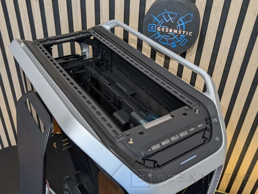 Geeknetic Cooler Master Cosmos Alpha Review 17