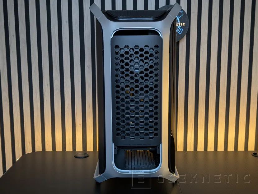 Geeknetic Cooler Master Cosmos Alpha Review 7