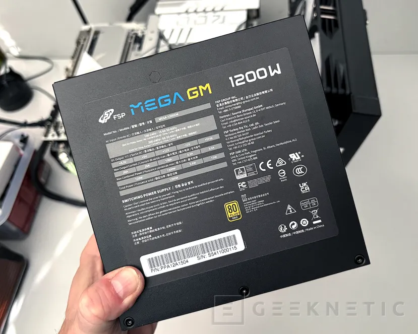 Geeknetic FSP MEGA GM 1200W Review 9
