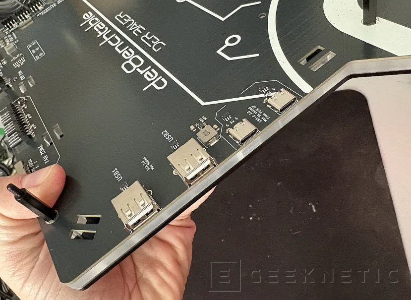 Geeknetic Thermal Grizzly der8enchtable Review 5