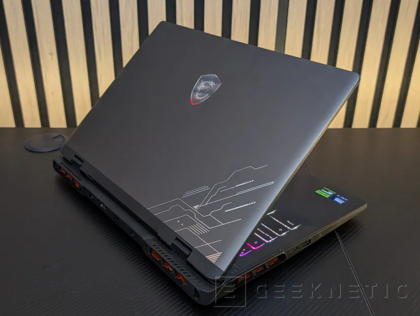 Geeknetic MSI Crosshair 16 HX AI D2XW Review 2