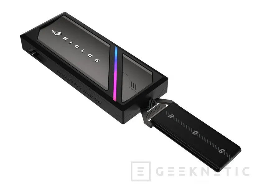 Geeknetic ROG Strix Aiolos: ASUS mete 20 Gbps en un bolsillo y se toma en serio el SSD externo 1
