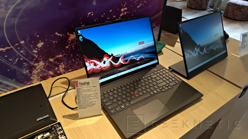 Geeknetic Lenovo amplía sus soluciones portátiles profesionales "Think" con tablets rugerizadas, portátiles de alta reparabilidad, convertibles y mucho más 2