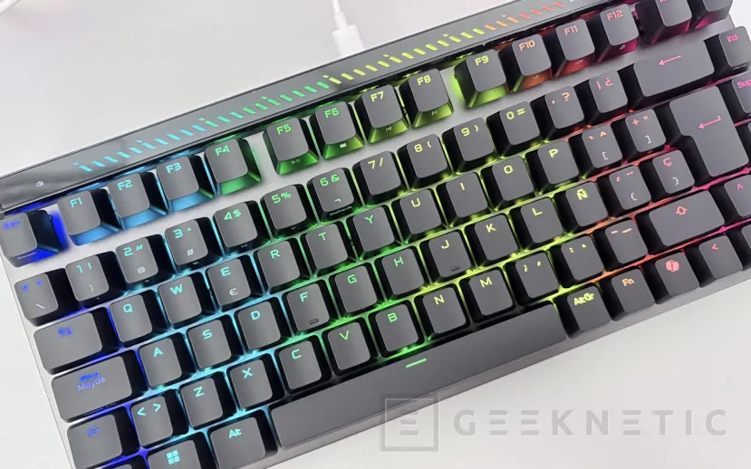 Geeknetic ASUS ROG Falchion Ace 75 HE Review 15