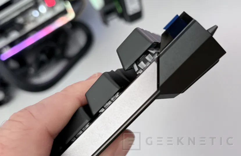 Geeknetic ASUS ROG Falchion Ace 75 HE Review 12