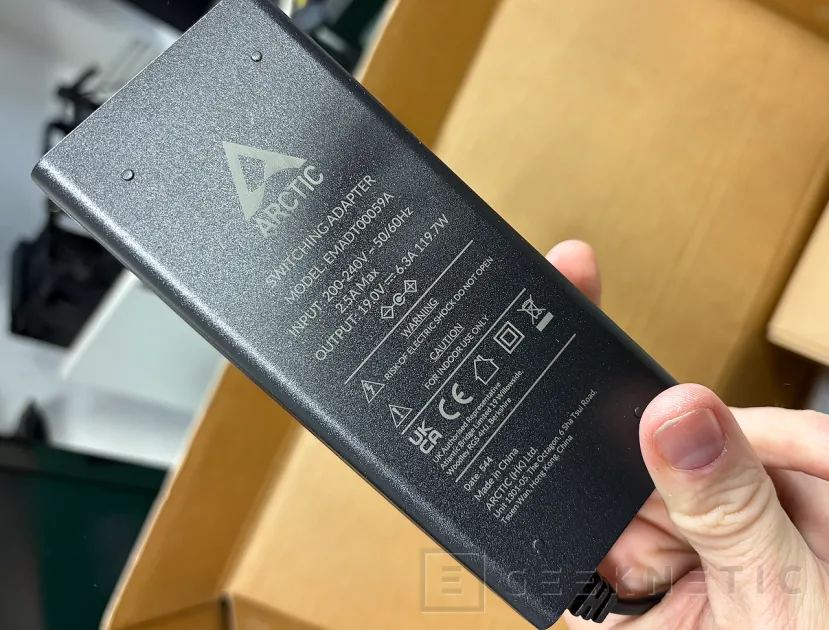 Geeknetic Arctic Senza AI 370 Review 5