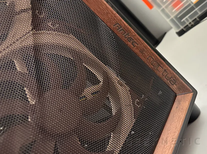 Geeknetic Antec Flux Pro Noctua Edition Review 31