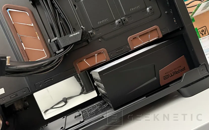 Geeknetic Antec Flux Pro Noctua Edition Review 30