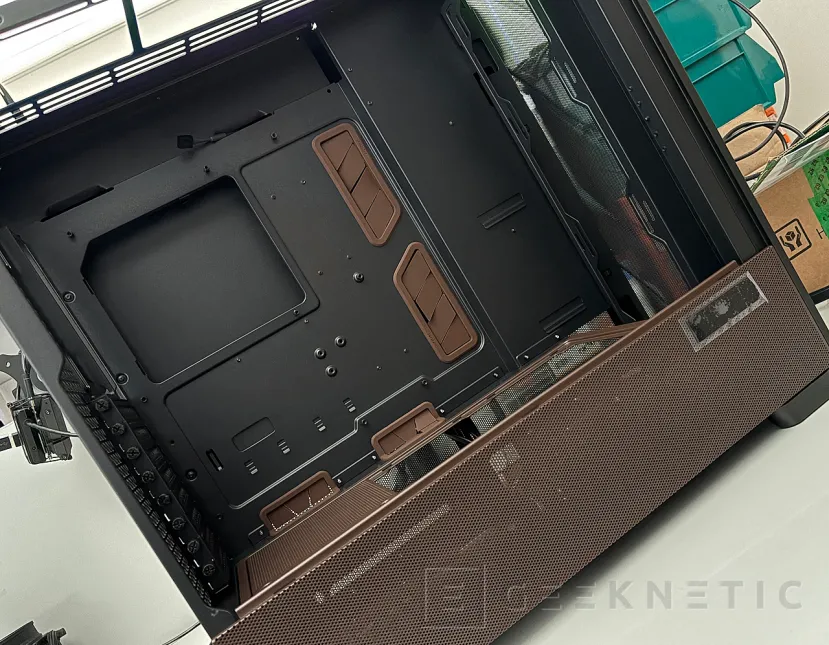 Geeknetic Antec Flux Pro Noctua Edition Review 3