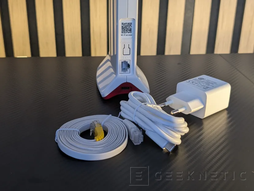 Geeknetic FRITZ!Box 6825 4G Review 7