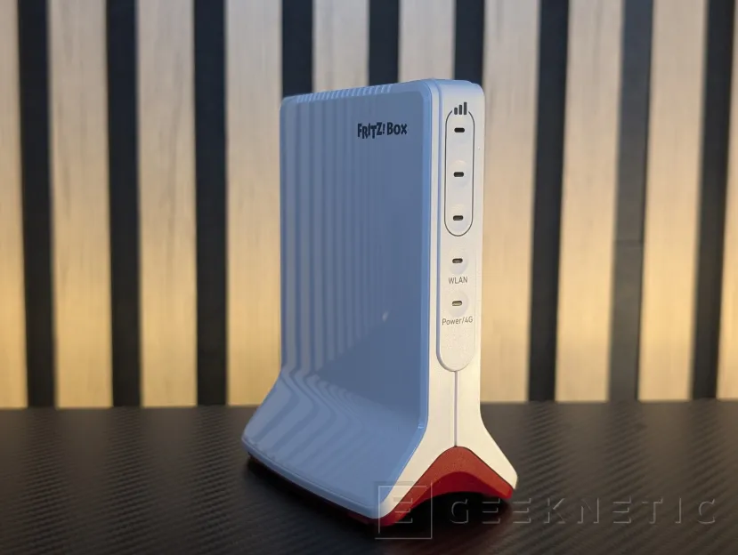 Geeknetic FRITZ!Box 6825 4G Review 2