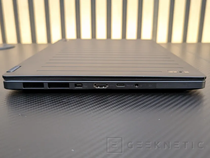 Geeknetic ASUS ProArt GoPro Edition PX13 Review 4