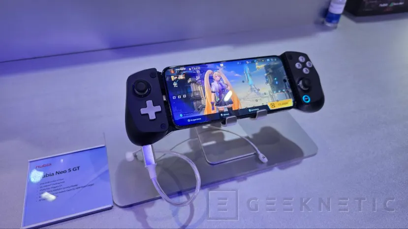 Geeknetic El nuevo Nubia Neo 5 GT es la apuesta de ZTE para el gaming: Gatillos de 550Hz y accesorio gamepad para mayor comodidad 1