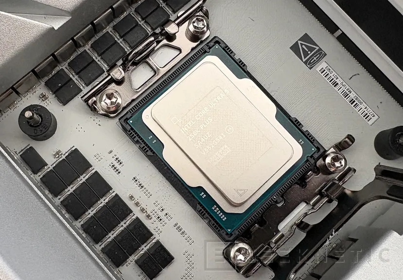 Geeknetic Intel Core Ultra 5 250K Plus Review 8