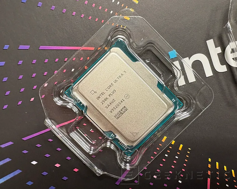 Geeknetic Intel Core Ultra 5 250K Plus Review 4