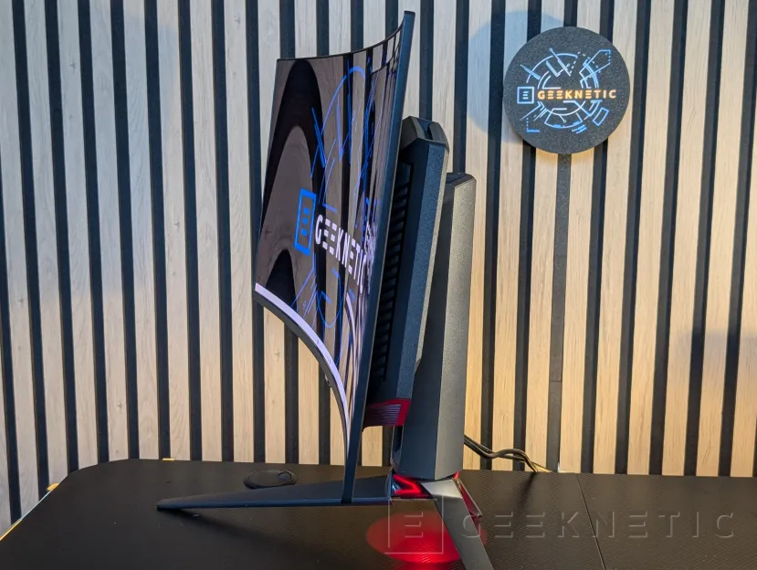 Geeknetic ASUS ROG Swift OLED PG34WCDN review: el mejor monitor gaming que hemos probado, ultrapanorámico, QD-OLED y 360 Hz 7