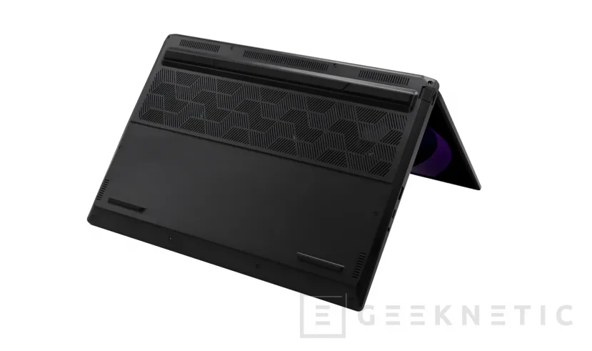 Geeknetic Slimbook Creative: 1,9 kg de peso, RTX 5070 y hasta 128 GB de RAM en este portátil para creadores 2