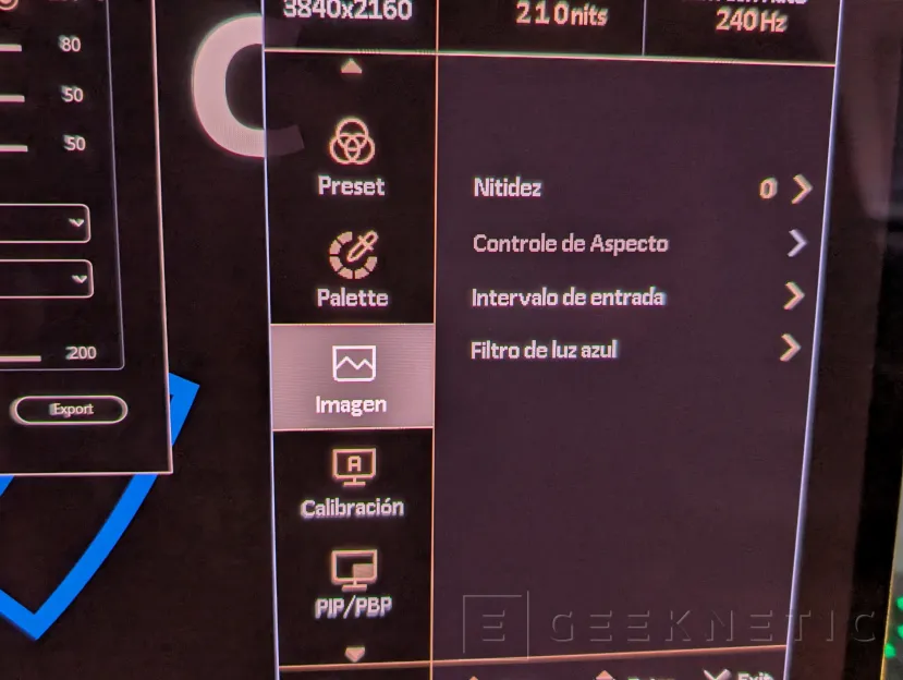 Geeknetic ASUS ProArt Display OLED PA27USD Review: Monitor profesional con panel QD-OLED 4K de 240 Hz y soporte avanzado HDR 17