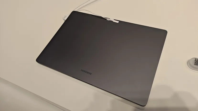 Geeknetic Samsung anuncia en el MWC 2026 la llegada a España de la serie Galaxy Book6: tres portátiles con IA integrada desde 1.149 euros 3