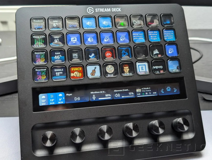 Geeknetic Elgato Stream Deck + XL Review 8
