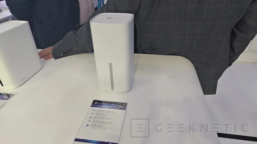 Geeknetic TP-Link mostró en el MWC 2026 su apuesta por las redes gestionadas con IA para operadores y proveedores de servicios 1