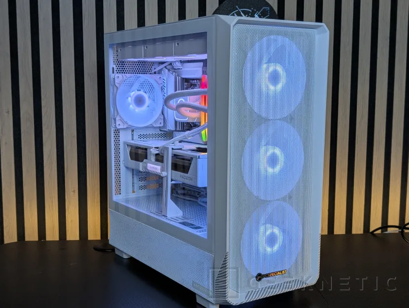 Geeknetic PCSpecialist Topaz Ultra R Review: el PC con el mejor procesador gaming y un SSD que vuela a 14,7 GB/s 3