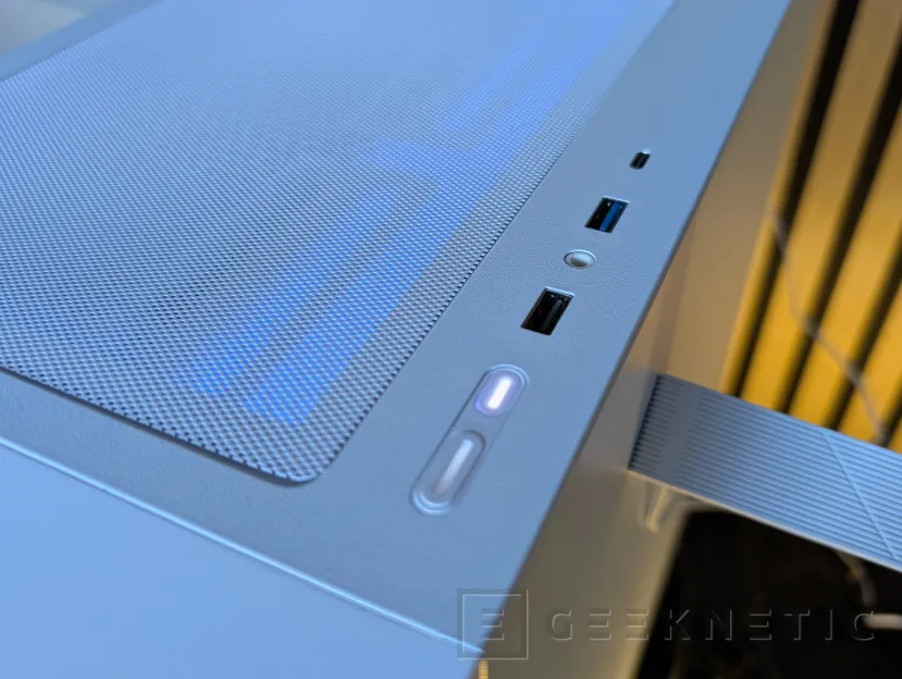 Geeknetic PCSpecialist Topaz Ultra R Review: el PC con el mejor procesador gaming y un SSD que vuela a 14,7 GB/s 6