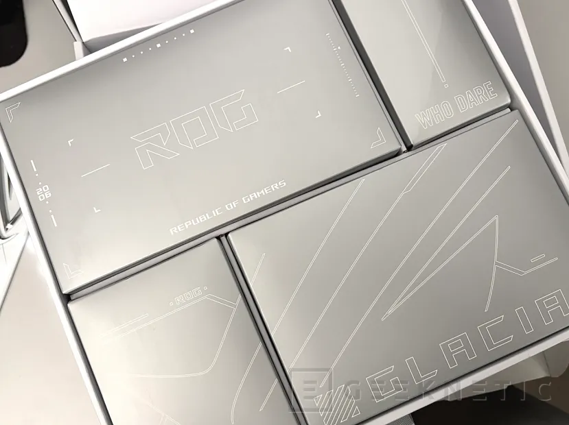 Geeknetic ASUS ROG CROSSHAIR X870E GLACIAL Review 2