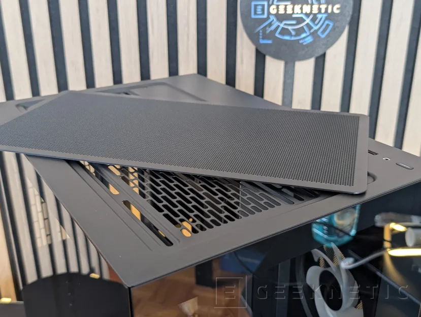 Geeknetic Fractal Design Pop 2 Vision Review: diseño panorámico con 4 ventiladores ARGB por menos de 100 euros 12