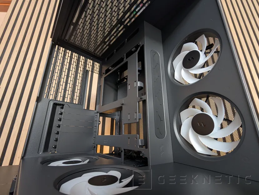Geeknetic Fractal Design Pop 2 Vision Review: diseño panorámico con 4 ventiladores ARGB por menos de 100 euros 10